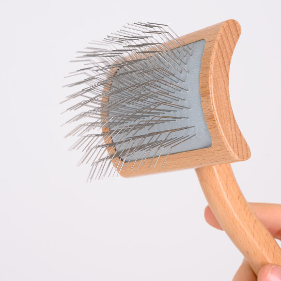 Русская пуходерка Show Tech деревянная с длинными зубцами, маленькая Русская пуходерка Show Tech деревянная с длинными зубцами, маленькая