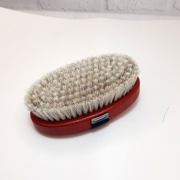 Щетка Keller для лошади смешанная щетина