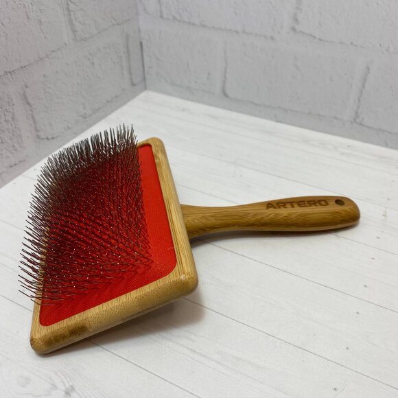 Пуходерка Artero Nature L с длинными зубцами Пуходерка Artero Nature L с длинными зубцами