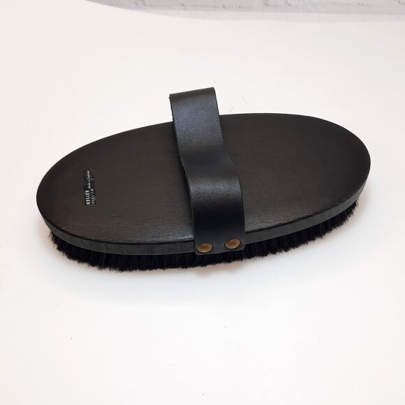 Щетка Keller для лошади Black