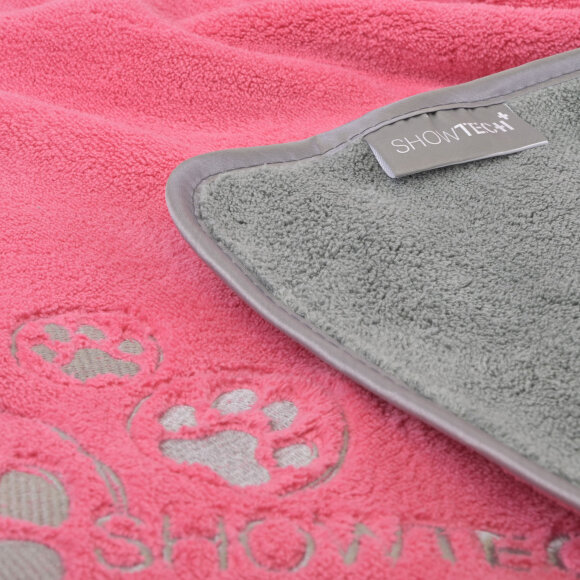 Полотенце из кораллового флиса Show Tech+ 90х56 см, цвет розовый Полотенце из кораллового флиса Show Tech+ 90х56 см, цвет розовый